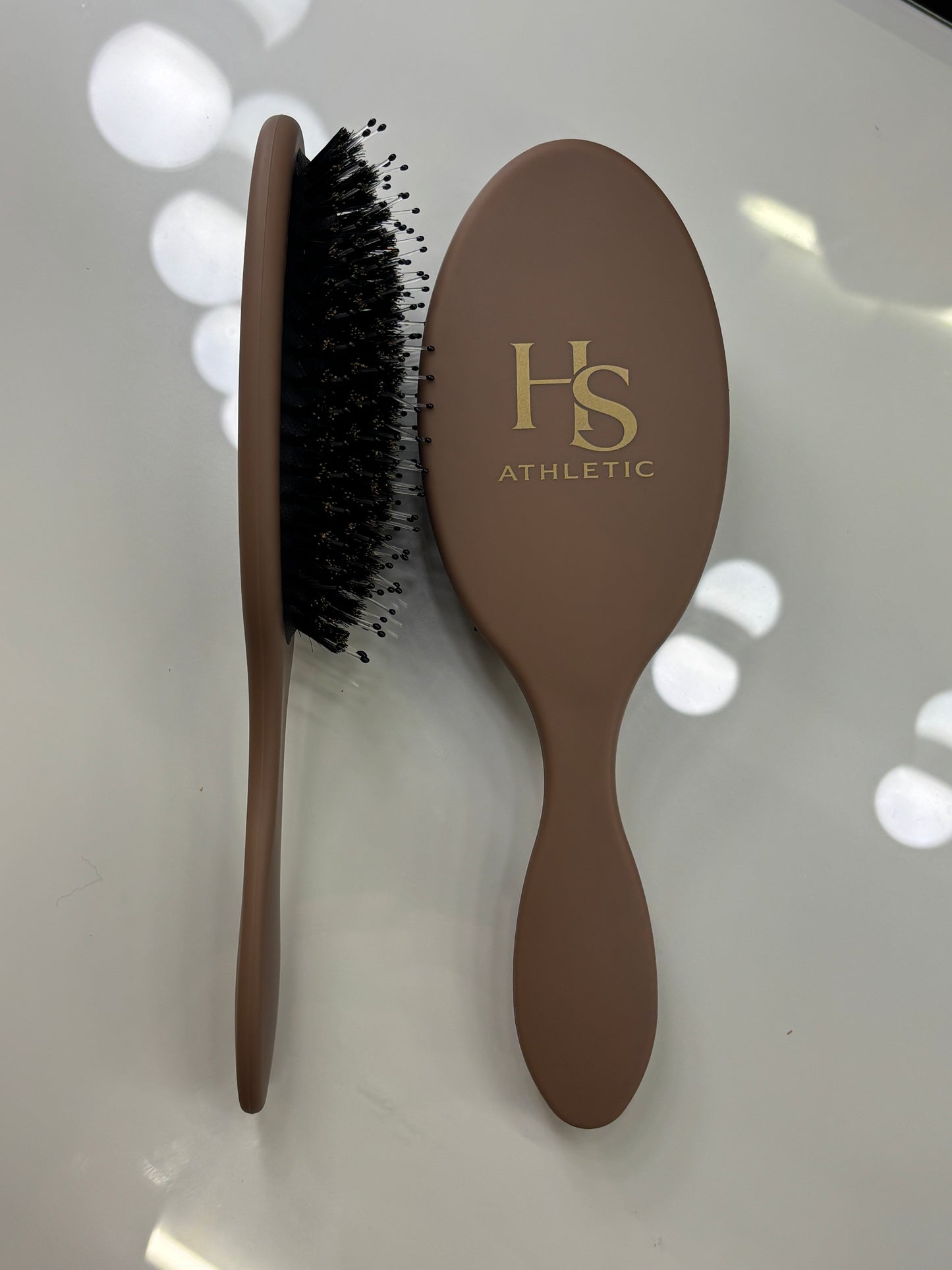 HS Athletic Signature Brush pruun tagant