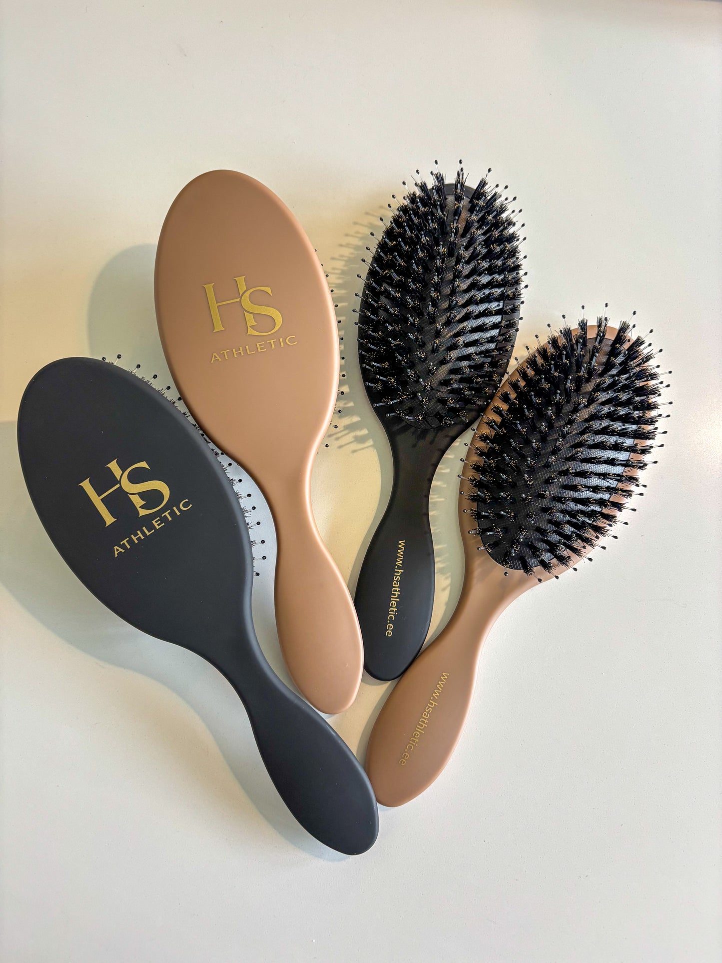 HS Athletic Signature Brush